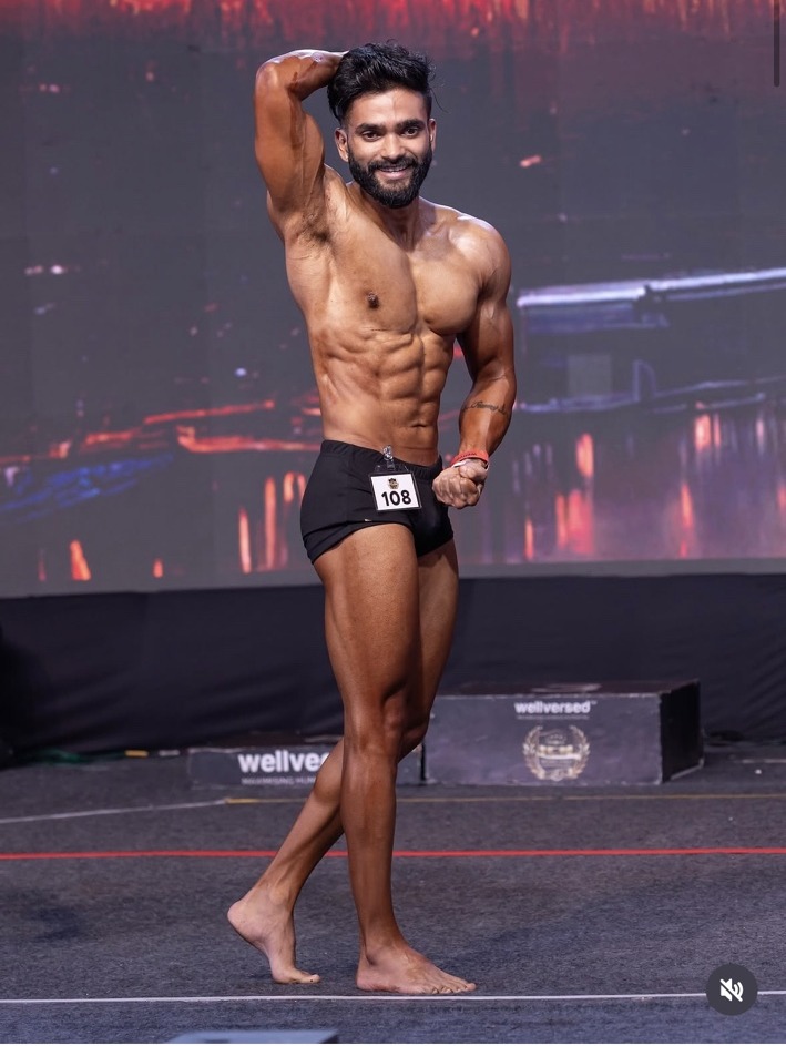 SFS coaching and natural bodybuilding on stage